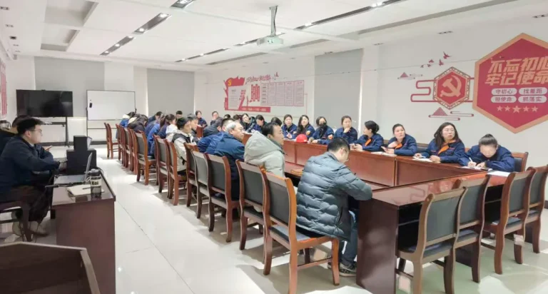 天河科技开展“DeepSeek-探索未至之境”专题培训