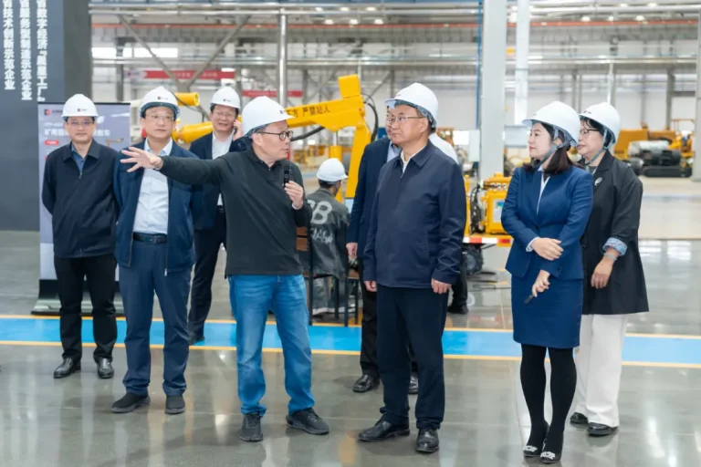 山东省科技厅党组书记、厅长孙海生一行莅临天河科技调研指导