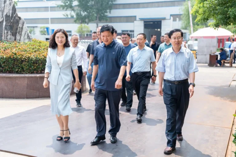 晋能控股装备制造集团副总经理王爱龙一行莅临天河科技调研